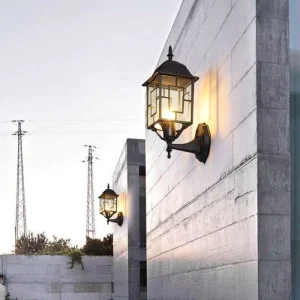 Classic Aluminum Outdoor Garden Wall Light E27 LED Wall-Mounted Lamp