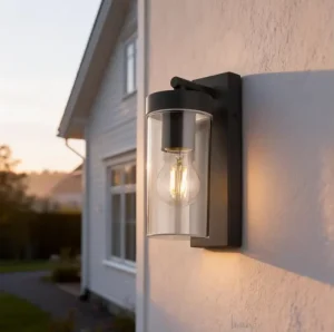 Die-Cast Aluminum Waterproof Outdoor Wall-Mount Lantern
