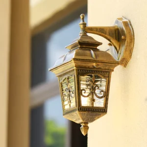 European Ancient Style Aluminum Ip65 LED Vintage Waterproof Lampshade Wall Mounted Outdoor Lighting Fixture