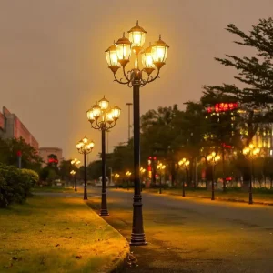 European Retro Outdoor Garden LED Street Light Villa Community Landscape Light with Vintage Style