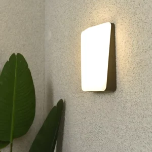 IP65 Waterproof Outdoor Decorative LED Wall Lamp with Aluminum Base for Garden