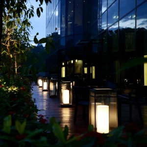 Modern IP65 Waterproof Outdoor Floor Lantern LED Garden Path Light Metal Lamp Body AC 85 265V 2-Year Warranty Custom Lighting