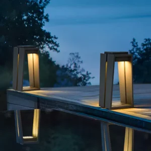Modern LED Aluminum Lawn Light IP65 Outdoor Garden Decoration with Warm White CCT 220V Bollard Lawn Light