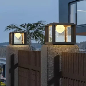 Modern Outdoor Gate Pillar Lights IP65 Waterproof E27 Base Solar Dimmable Square Design 5 Year Warranty Black