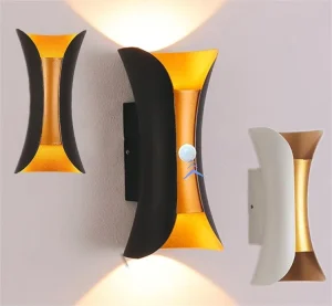 Modern Outdoor Waterproof LED Aluminum Wall Lamp for Garden, Aisle, and Balcony Lighting