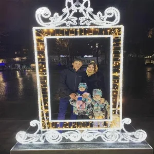 Outdoor IP65 Rainproof LED Holiday Decorative Light Frames for Landscape Parks Gardens Villas & Roads