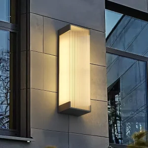 Outdoor Solar Powered Waterproof Wall Lamp for Garden Courtyard Villa Balcony Terrace Lighting