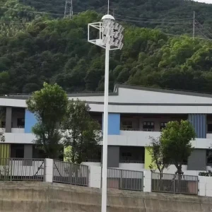 Polygonal 30m Floodlight Mast 30m Hot dipped Galvanized High Mast Lamp Post High Mast Lamp Post LED Floodlight